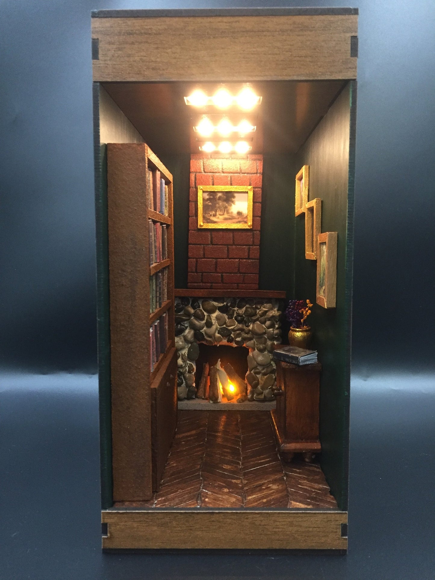 COZY ROOM BOOKNOOK