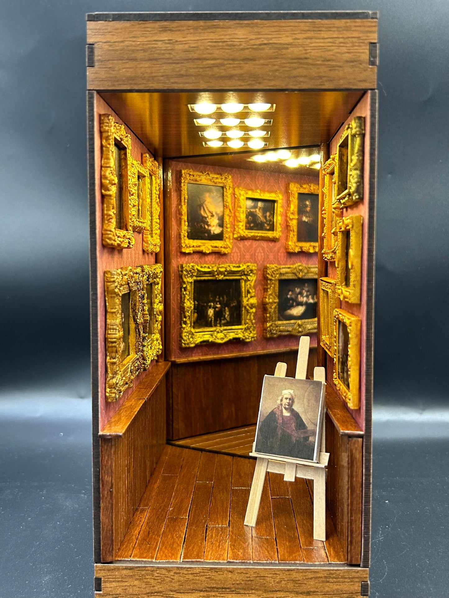 Rembrandt Harmenszoon van Rijn art galery themed booknook