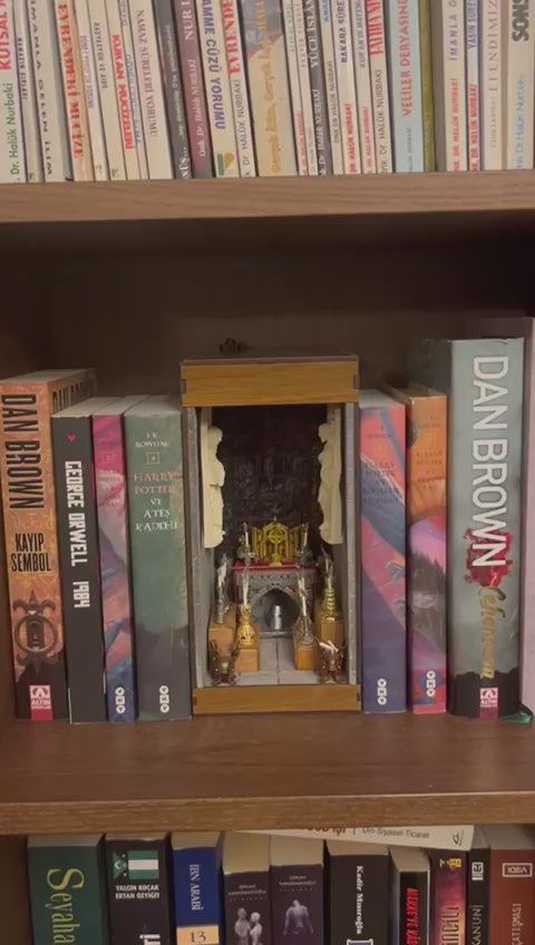 MEDIEVAL CHAPEL THEMED BOOKNOOK