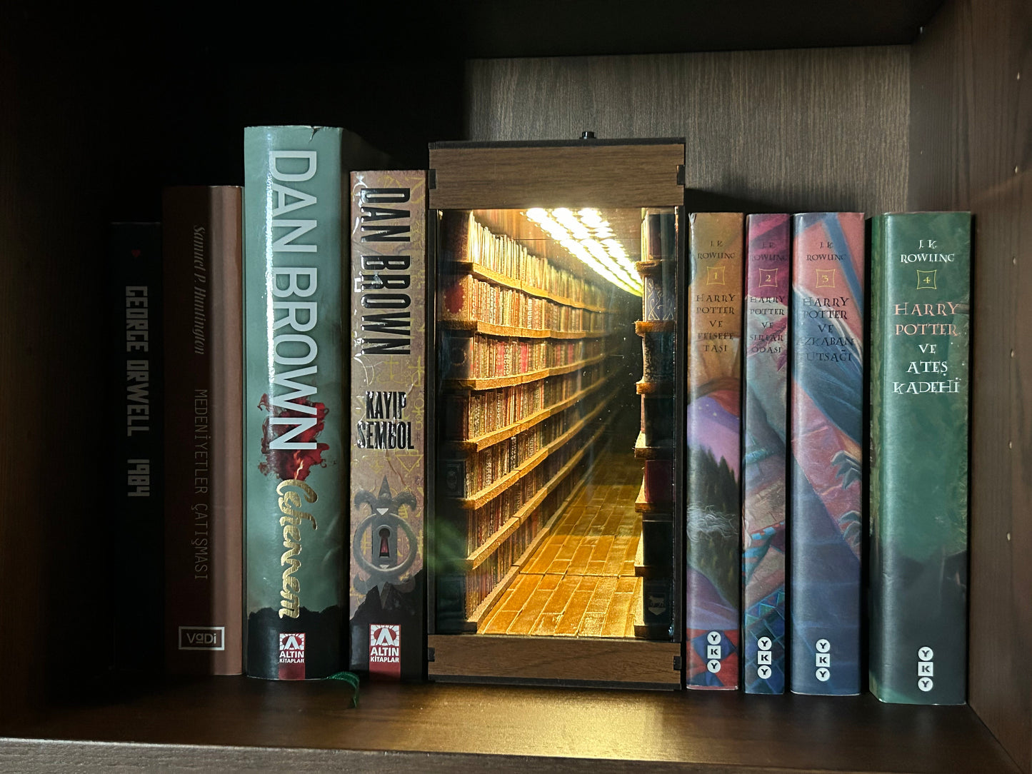 INFINITY LİBRARY BOOKNOOK